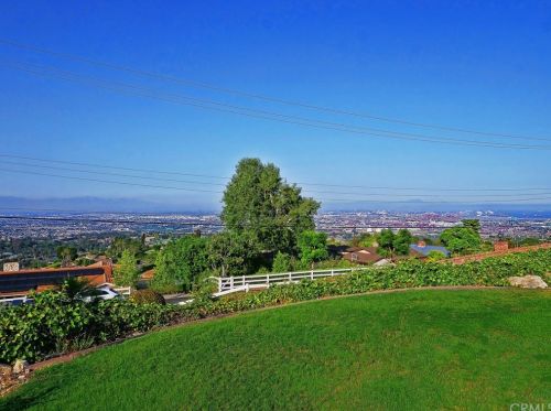 14 Mustang Rd, Palos Verdes Estates, CA 90275-5250
