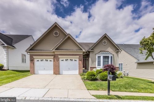 67 Valentine Dr, Boothwyn, PA 19060-1329