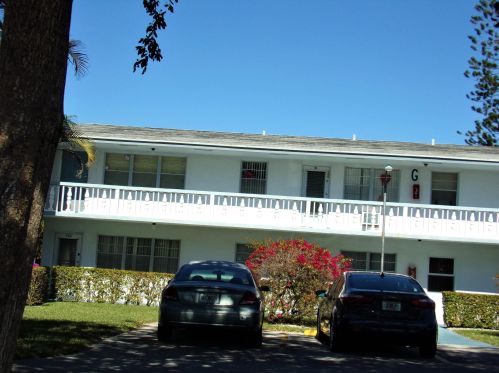 153 Norwich G, West Palm Beach, FL 33417-7949