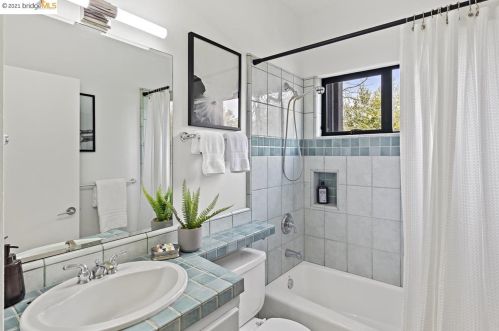 6310 Contra Costa Rd, Oakland CA 94618-2144 exterior