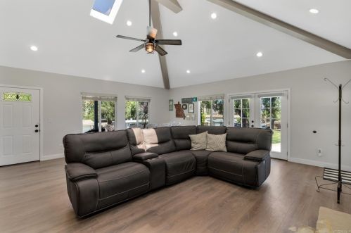 9607 Marilla Dr, Lakeside CA 92040-2806 exterior