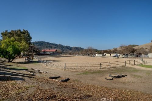 2105 Wood Duck Ln, Lake Nacimiento CA  93446-4223 exterior