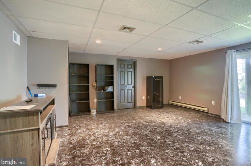 41 River Bend Park, Lancaster PA  17602-1282 exterior