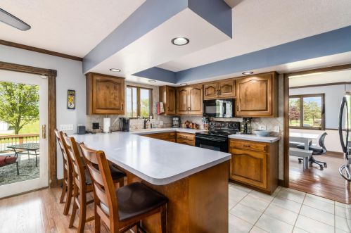 1320 Old Springfield Rd, London OH  43140-9202 exterior