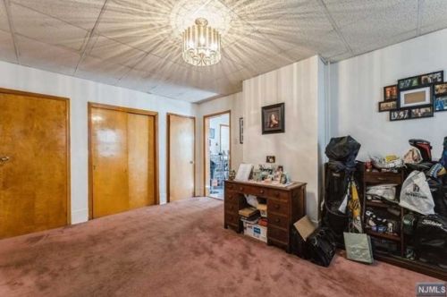 886 Broadway, Bayonne NJ  07002-3033 exterior