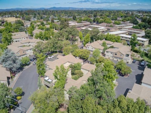 2514 Westberry Dr, Santa Rosa CA 95403-4134 exterior