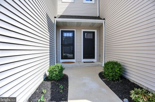 1668 Haralson Dr, Navy Sup Dpt, PA 17055-7101
