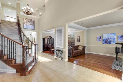 2209 Roadrunner Dr, Lewisville TX  75022-7885 exterior