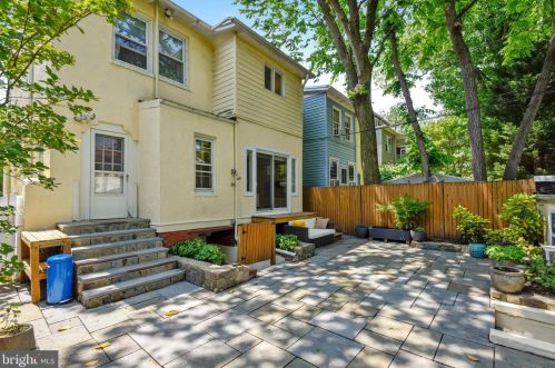 3811 Veazey St, Washington, DC 20016-2230