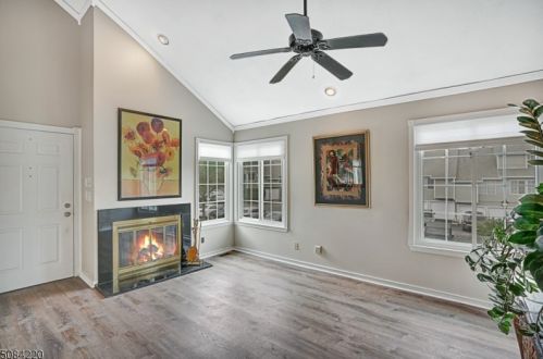 52 Morgan Ct, Bedminster, NJ 07921-1867