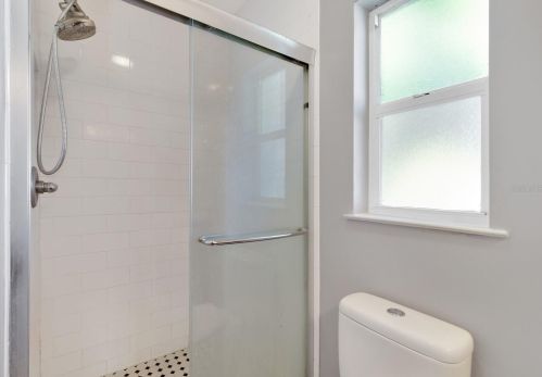 3510 Lk Margaret Dr, Orlando FL 32806-6614 exterior