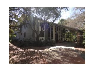 970 Gilford St, Oldsmar, FL 34677-4701