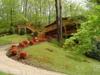 95 Fair Way Dr, Franklin, NC 28734-7732