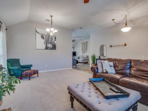 1100 Prospect Dr, Lewisville TX  75028-2548 exterior