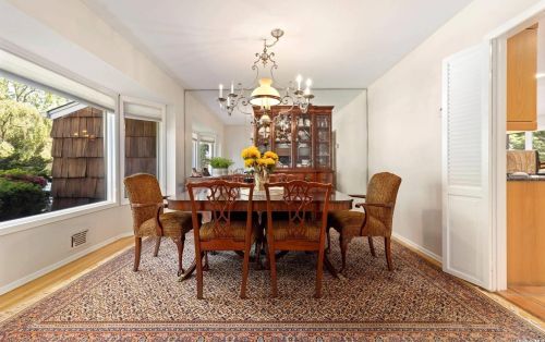 19 Montgomery Pl, Muttontown, NY 11753-1403