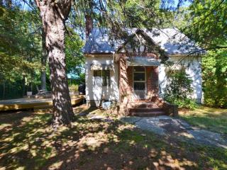 107 Middleville Rd, Northport, NY 11768-2364
