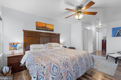 5593 Neddleton Ave, Woodbridge VA  22193-4156 exterior