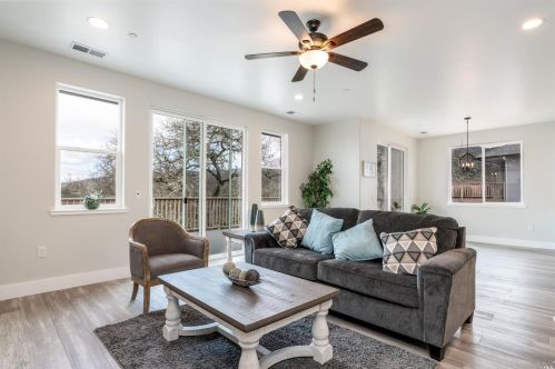 410 Tehuacan Rd, Ukiah CA  95482-2007 exterior