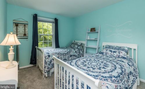 464 Sterling Ct, Southampton PA  18966-2776 exterior