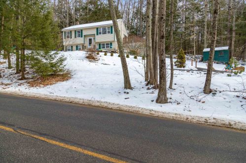 20 Wilton Rd, Mount Vernon, NH 03057-1501