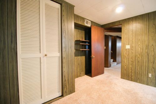 1005 14th St, Willmar MN  56201-2928 exterior