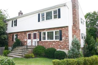 11 Tulip St, Cos Cob, CT 06807-2149