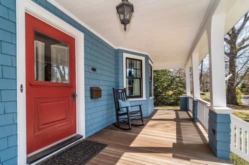 54 Abbott Rd, Wellesley, MA 02481-6102