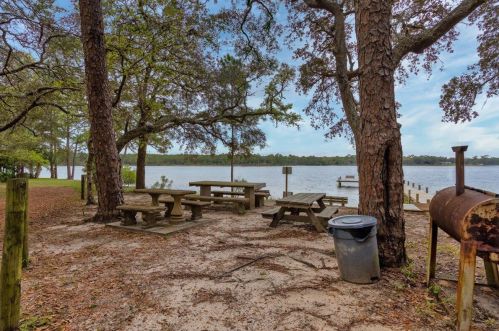 19 North Dr, Shalimar FL  32579-1017 exterior