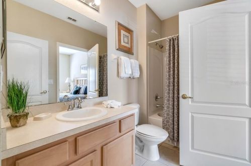 2459 Caravelle Cir, Kissimmee FL 34746-5809 exterior