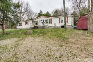 4060 Delina Rd, Cornersville, TN 37047-5227