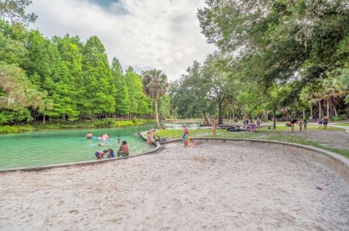 3640 Tayside Ct, Apopka FL  32712-4709 exterior