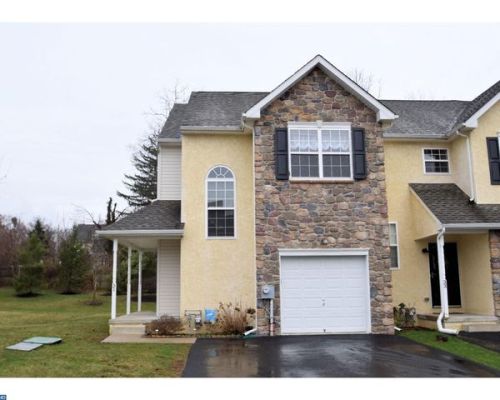 31 Prince Dr, Norristown, PA 19403-5709