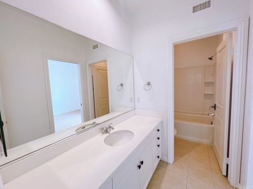 3027 Hampton Way, Ontario CA  91761-2631 exterior