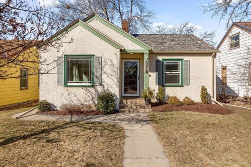 3218 Pierce St, Minneapolis, MN 55418-2157