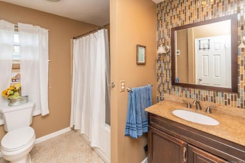 3 Capital Dr, Washingtonville NY  10992-1384 exterior