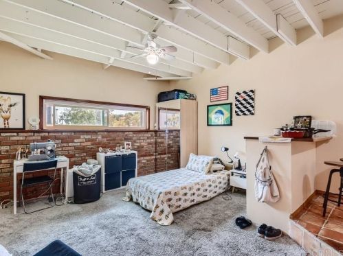 4083 Kendall St, San Diego CA 92109-6505 exterior