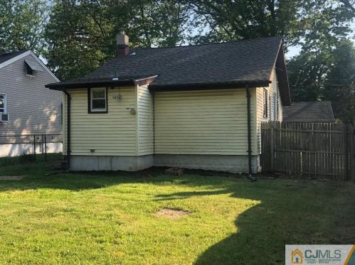 214 Prigmore St, East Brunswick NJ  08816-3183 exterior