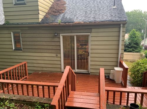 4 Glen Ridge Pkwy, Bloomfield NJ  07003-2816 exterior