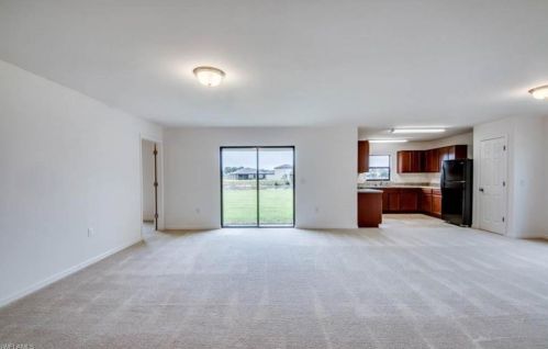 712 Evening Shade Ln, Lehigh Acres, FL 33974-0809