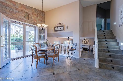 7002 Lone Cactus Dr, Glendale AZ 85308-9508 exterior