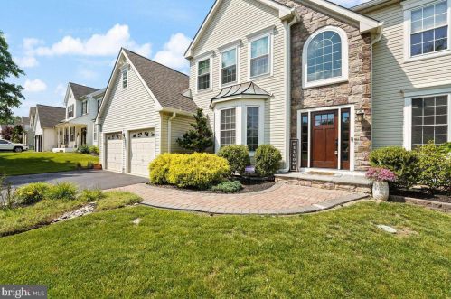88 Overlook Cir, Boothwyn, PA 19060-2250