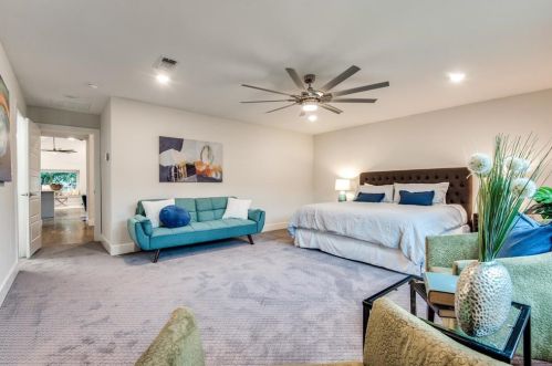 315 Oakcrest Dr, Richardson TX  75080-2520 exterior