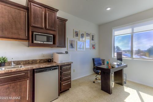 2406 Blue Diamond Dr, Tucson AZ  85718-6691 exterior