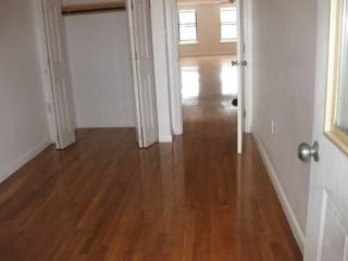 239 Hanover St, Boston MA  02113 exterior