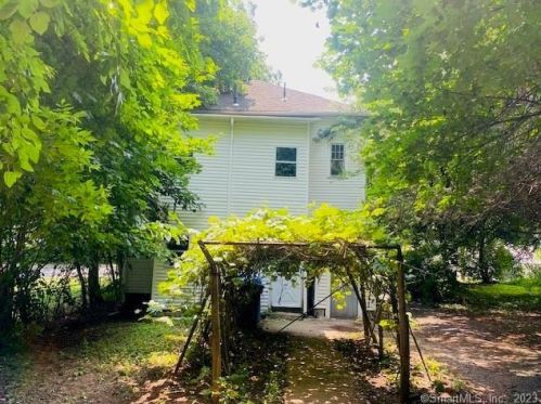 42 Vincent Ave, New Britain, CT 06053-3112