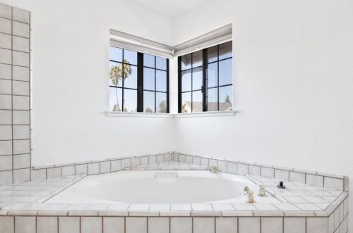 7934 Kyle Ct, Citrus Heights CA  95610-2461 exterior