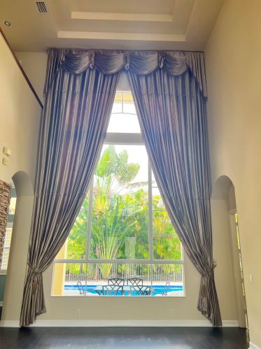 520 Edgebrook Ln, West Palm Beach, FL 33411-5301
