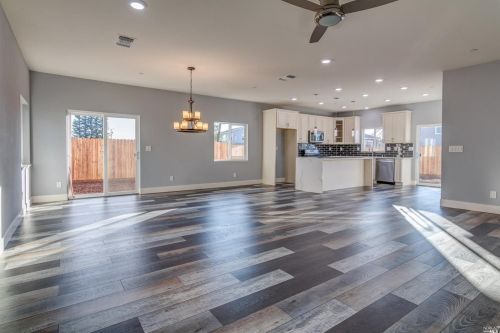 1916 Pine Meadow Dr, Santa Rosa CA  95403-1584 exterior