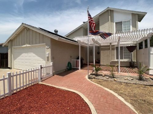 8555 Blanco Ter, El Cajon, CA 92021-2127