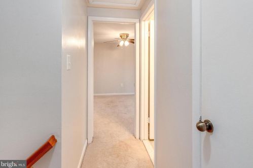 5483 Rector Dr, Woodbridge VA  22193-3703 exterior